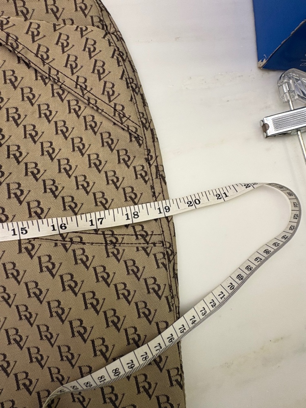 Bottega Veneta tan, brown logo straight leg pants. - Picture 13 of 14